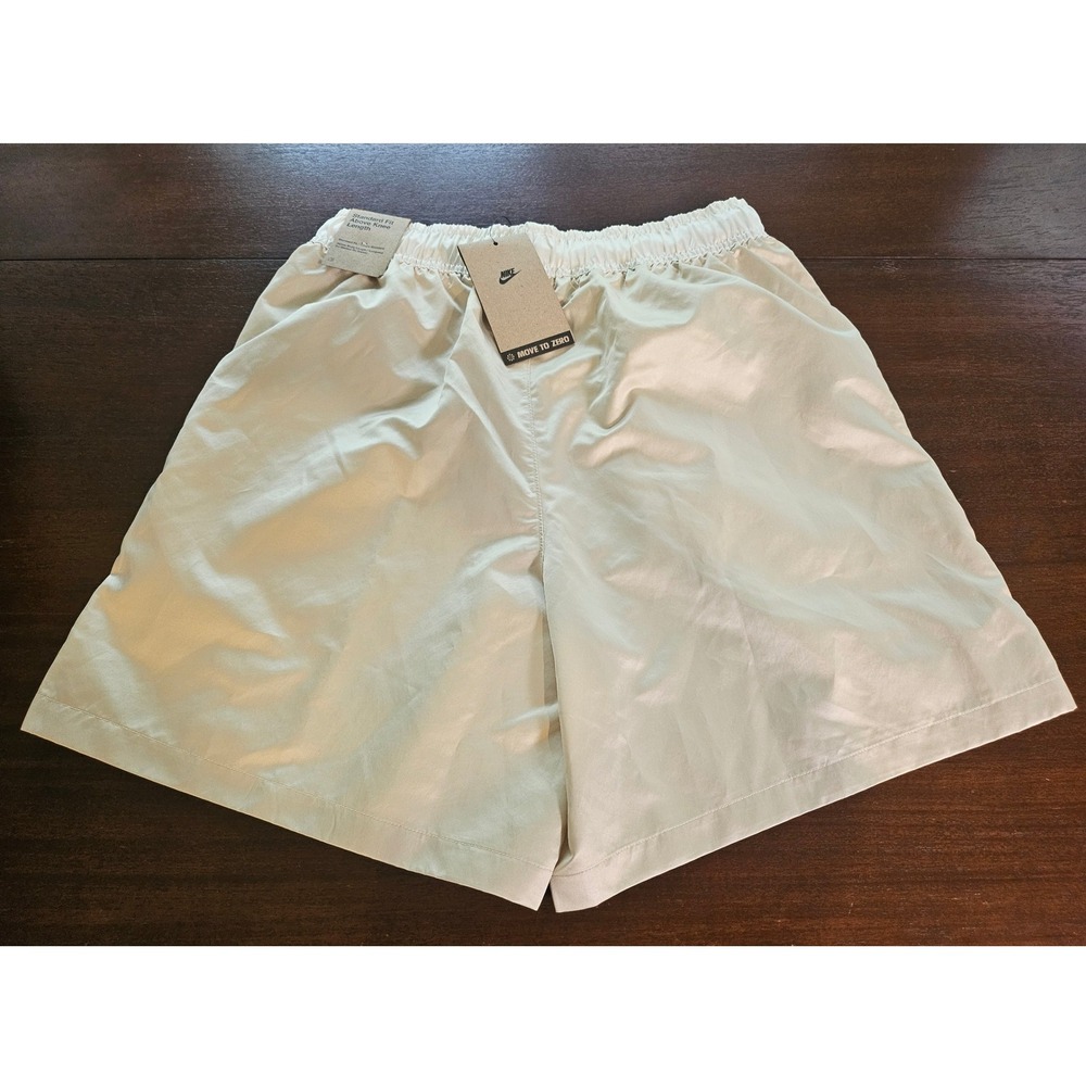 Nike Move to Zero Shorts Mens Small Cream Above Knee Standard Fit DM6643-133